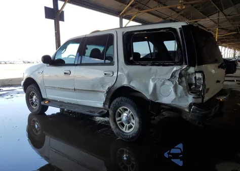 2001 Ford Expedition Xlt из США, поврежденный, VIN 1FMPU16L51LA53606